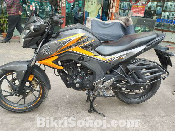 Honda CB Hornet 160R (Double Head Light) 2022